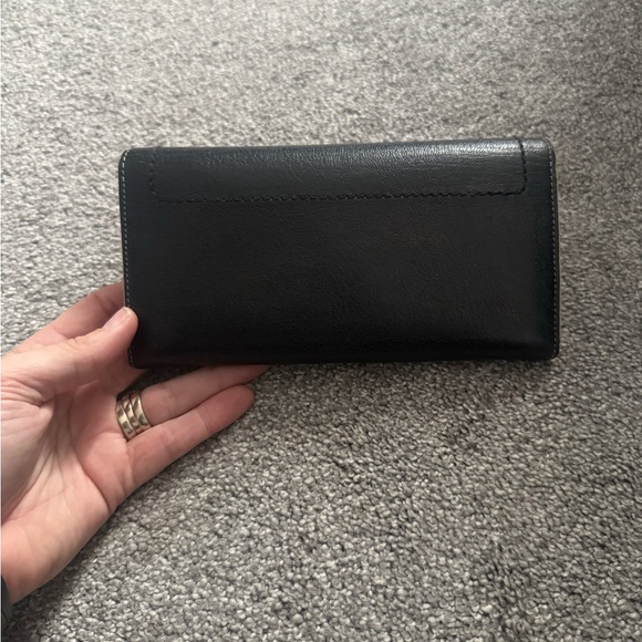 Marc Jacobs Black Leather Continental Wallet with Gold Clasp - Picture 3 of 6